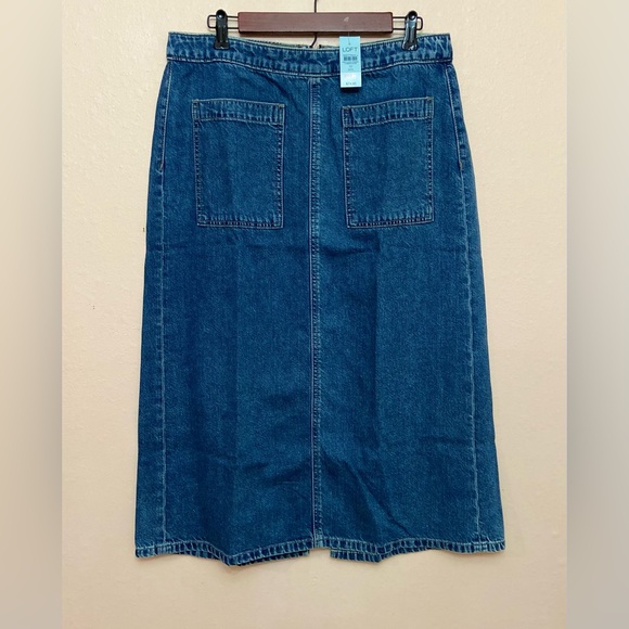 LOFT Dresses & Skirts - LOFT Petite Denim Patch Pocket Midi Skirt